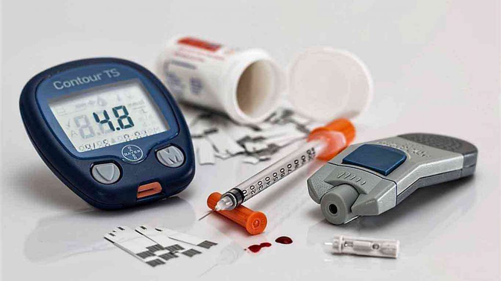 THIS IS WHAT SUGAR DOES TO YOUR BODY